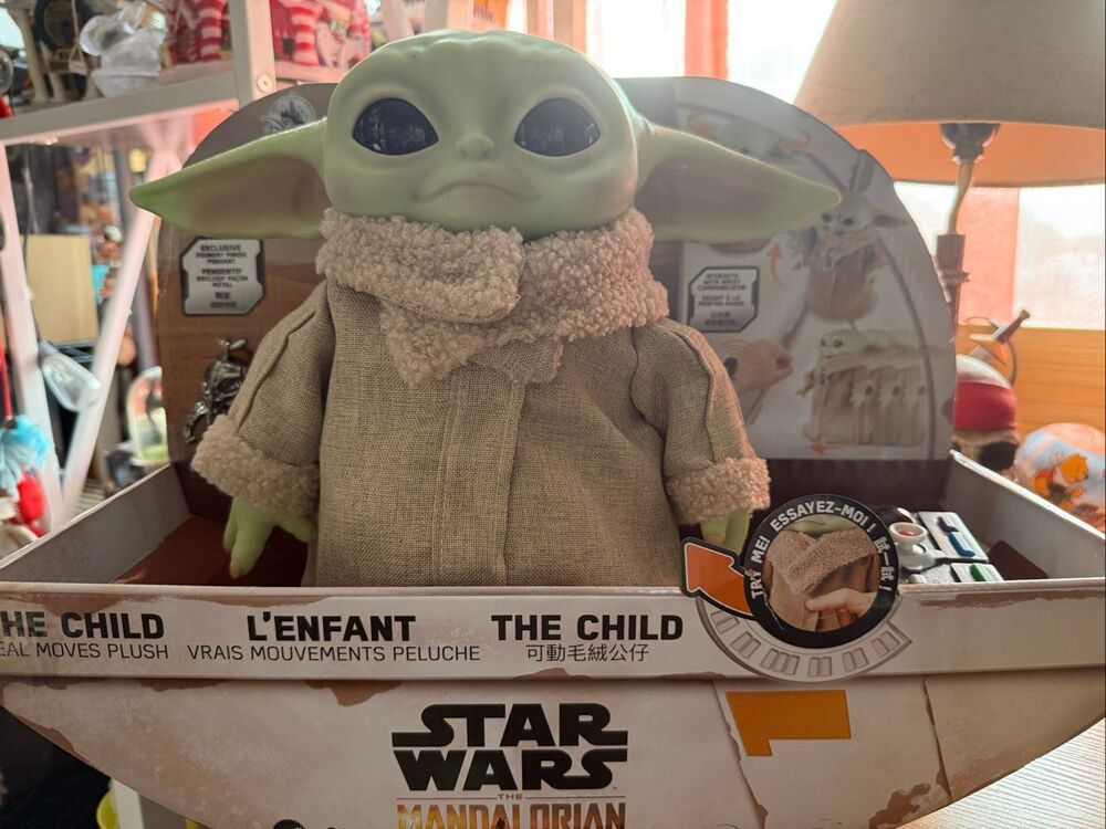 Mattel-Star Wars: Mandalorian The Child Real Moves RC- DISNEY EXC. NIB